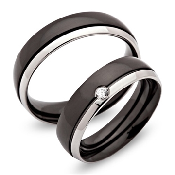 Delvis sorte vielsesringe i Stål 