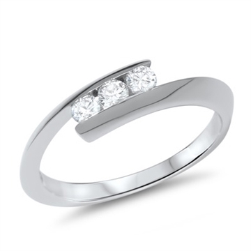 Ring i Hvidguld med diamanter