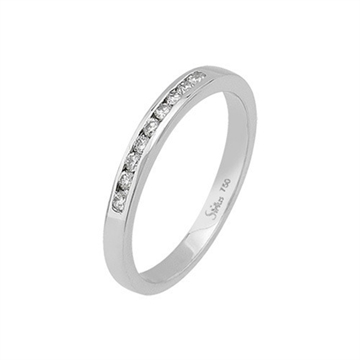 Ring i Hvidguld med diamanter