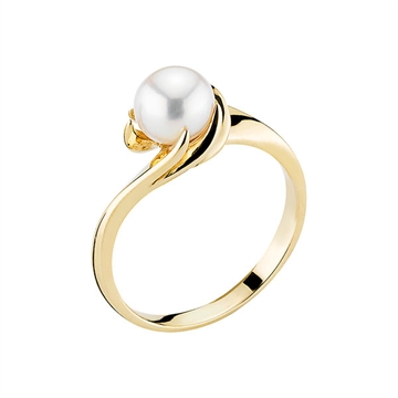 Ring i guld med perle