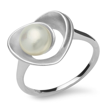 Ring i Sølv med perle