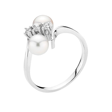 Ring i Hvidguld med perler og diamanter